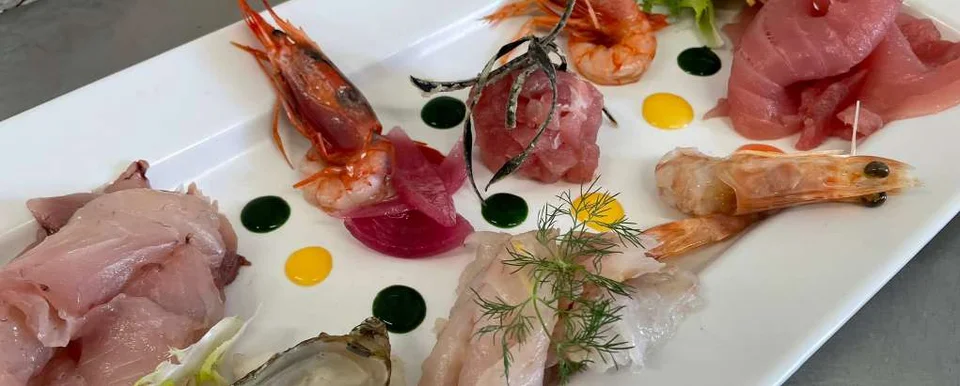 La selezione di crudi · dal menu ufficiale