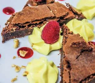 Una preparazione dal menu ufficiale: i dolci